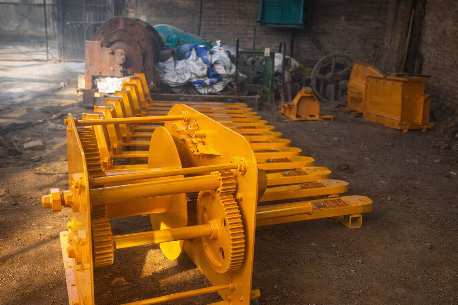 Manual Hand Winch Machine (According to Capacity)